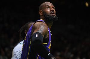 恢复状态过程中着重加强哪方面？詹姆斯：体能 然后找回节奏！