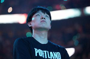 解说：G联盟两场球让杨瀚森找到了更好的感觉 世上没有白走的路