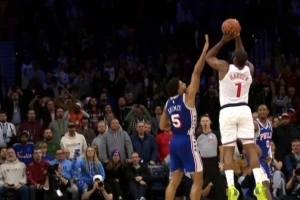 为什么哈登绝杀三分没吹犯规？主裁：裁判认定格莱姆斯为合法干扰