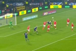 炸裂！苏格兰赢球才确保晋级，麦克托米奈开场精彩倒钩助球队领先