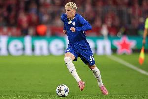 ESPN：曼联此前拒绝了切尔西将拉维亚或恩昆库加入加纳乔交易