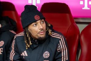 只出不进！记者：拜仁高层已决定即便出售博伊，冬窗也不会引援