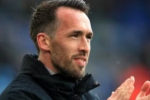 官方：39岁前莱斯特城英超冠军球员富克斯执教英乙纽波特郡